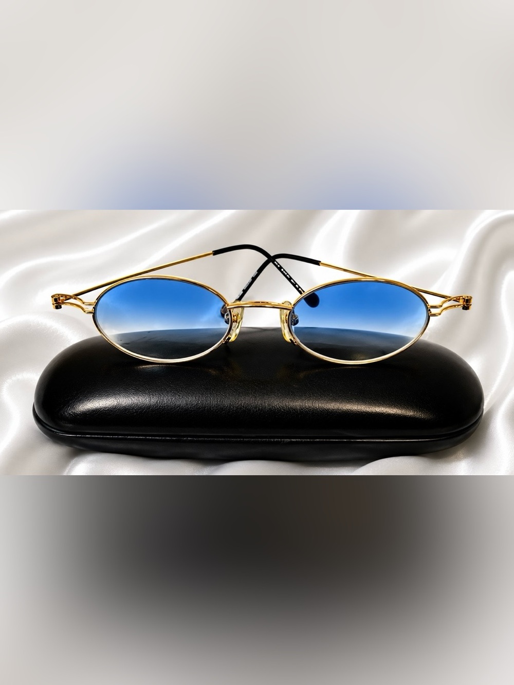 VERY RARE Authentic Gucci Coogi Brand Name Gold Metal Frame Blue Tint Sunglasses